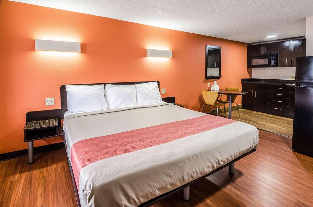 Motel 6 Troutville, Va Room photo